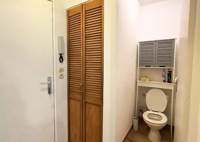 En Bord De Apartment Royan